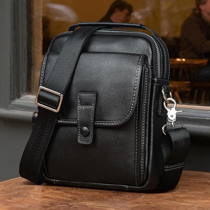 Augus Leather Small Messenger Bag - Image 3